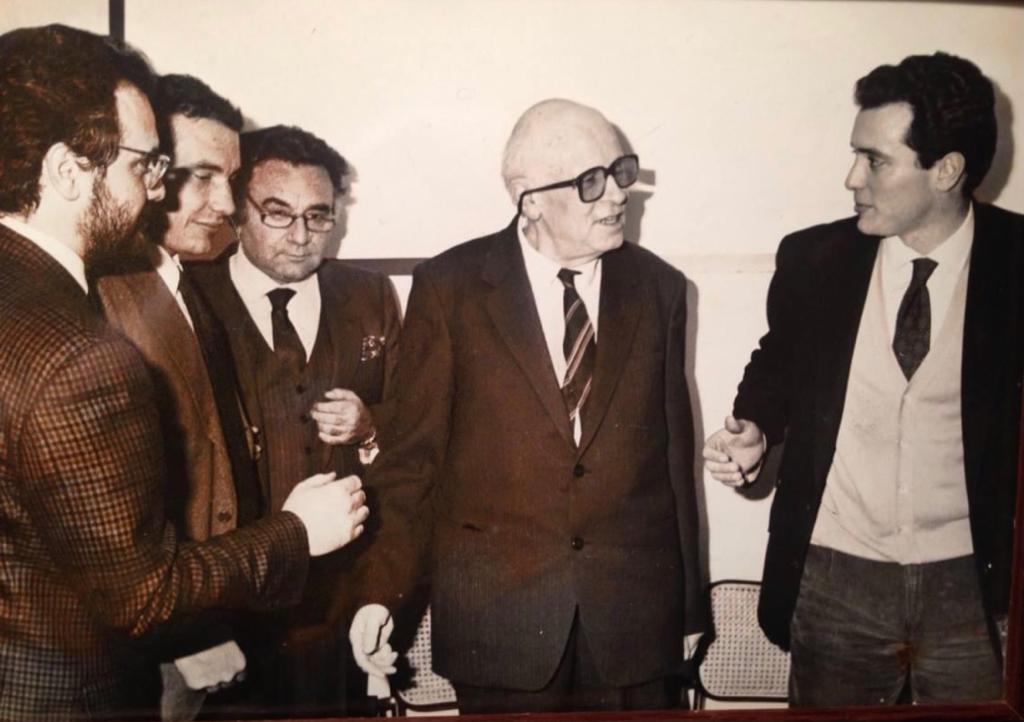 Questa immagine ha l'attributo alt vuoto; il nome del file è con-pippo-marra-il-mio-primo-direttore.-qui-con-il-fisico-e-dissidente-russo-andrej-sacharov.-il-nobel-per-la-pace-di-cui-per-anni-fummo-voce.-3.jpg